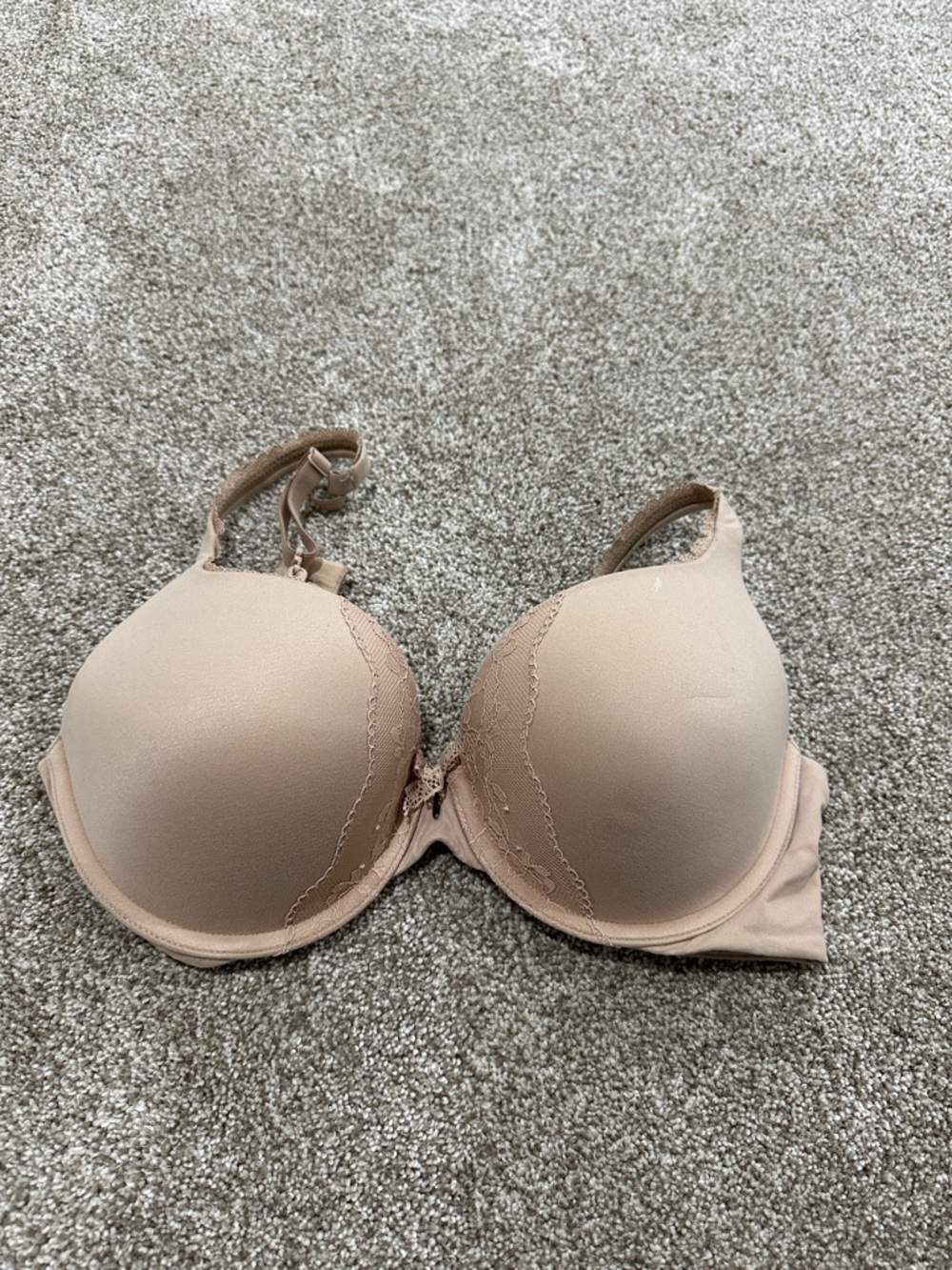Victoria's Secret Smooth Contour Bra in Light Nude